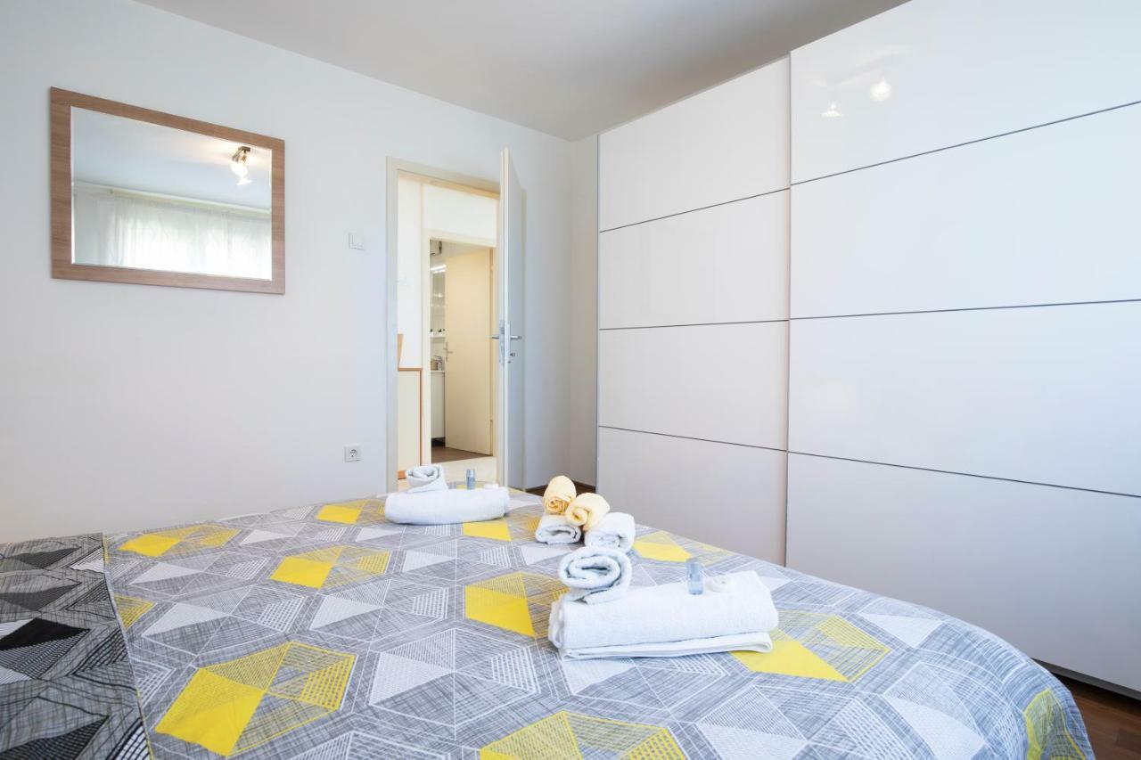 Castropola Apartment Екстериор снимка