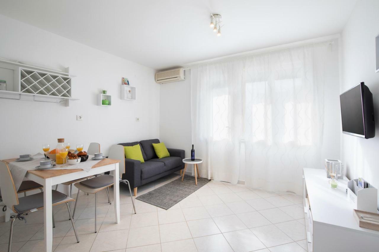 Castropola Apartment Екстериор снимка